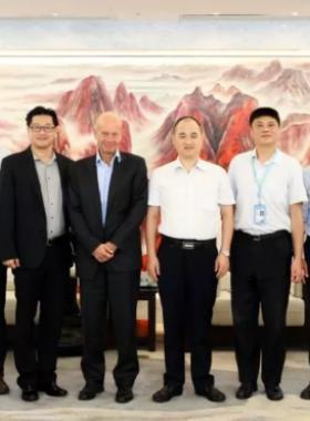 亞大與深燃高層會(huì)晤深交流 加強(qiáng)合作謀發(fā)展