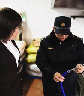 豐臺城管持續(xù)開展燃?xì)獍踩珜ｍ棛z查 責(zé)令改正問題442處